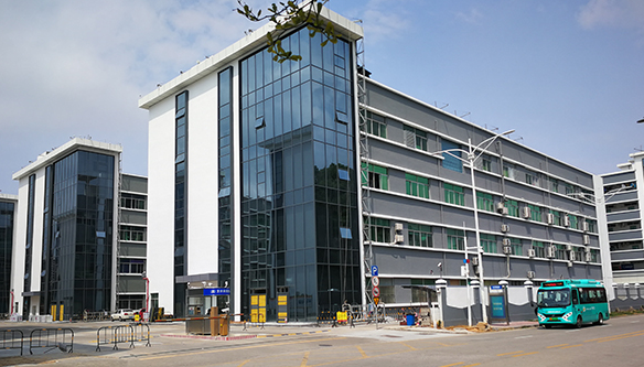 龙湖智慧园区幕墙维修